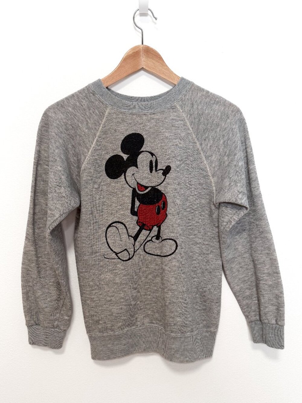 Vintage Disney Casuals Mickey Mouse Heather Gray Raglan Sweatshirt Size Small